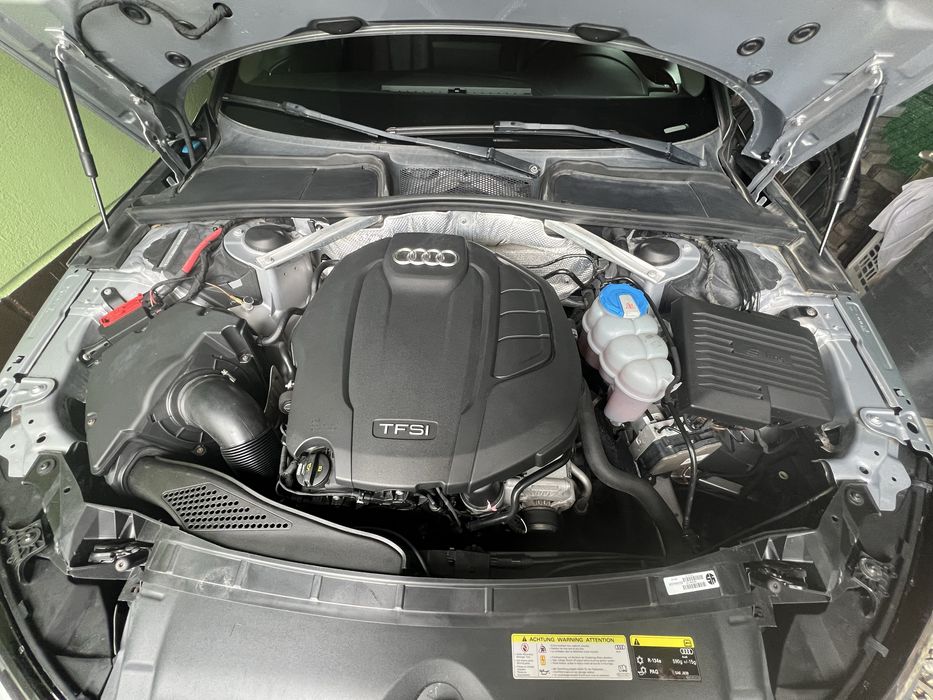 Audi A4 B9 quattro 2017 2.0 L TFSI