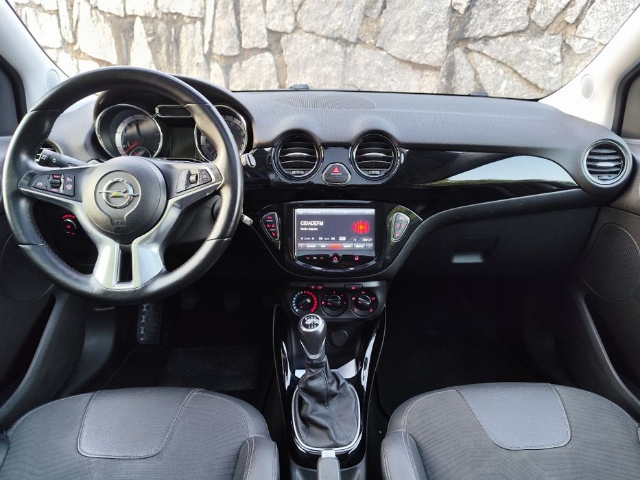 Opel Adam ano 2015