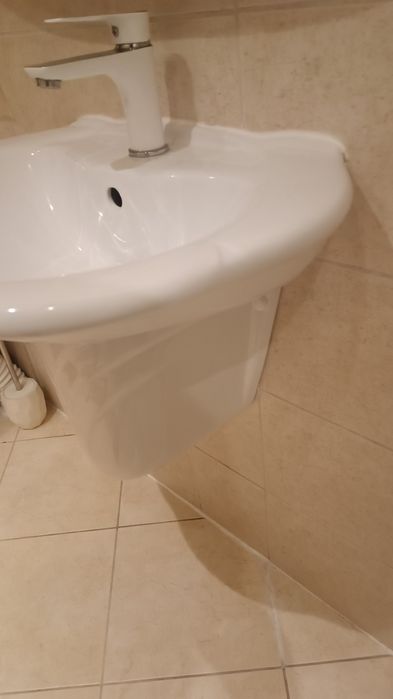 Umywalka wolnowiszą 60×45+ półpostument + bateria