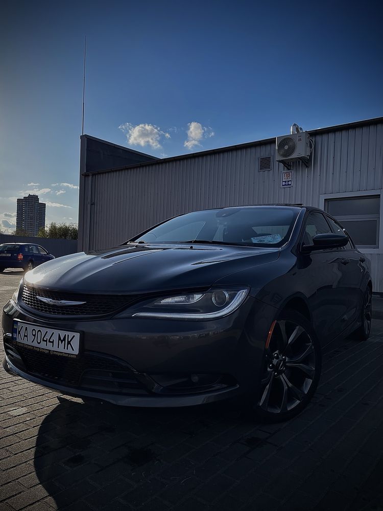 Chrysler 200s /Максимальна комплектація/