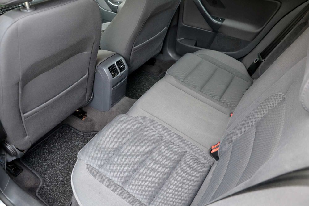 VW Golf 1.6MPI, Klima, Alu, Grzane Fotele, Okazja