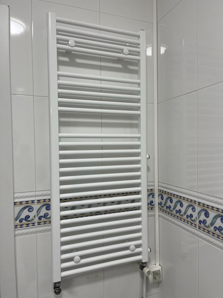 Toalheiro com ligação a gás