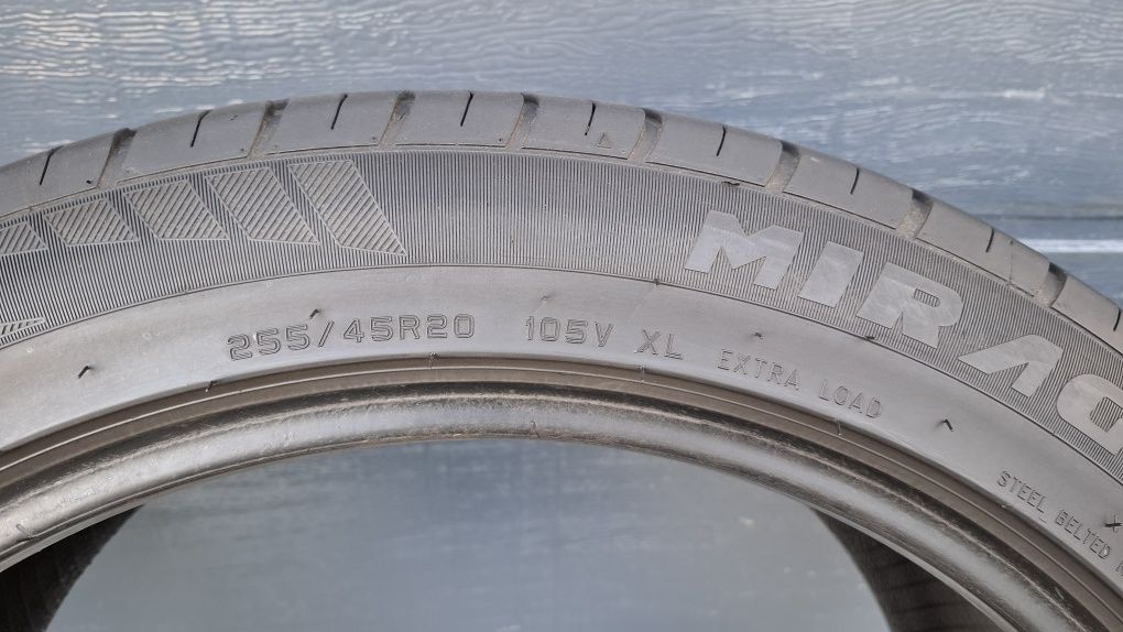 Mirage 255/45 R20 Letnie