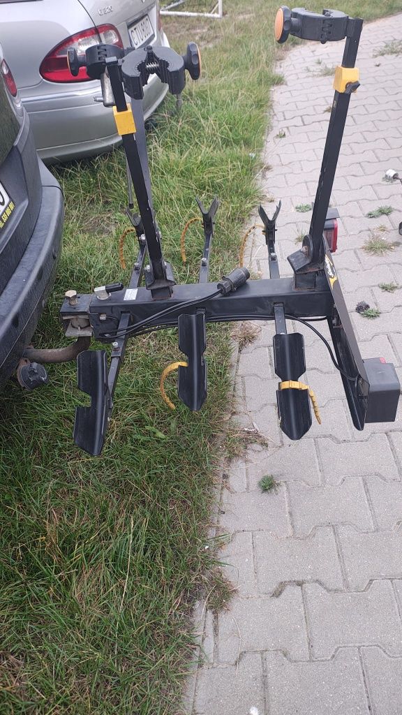 Bagażnik na 3 rowery na hak uchylny