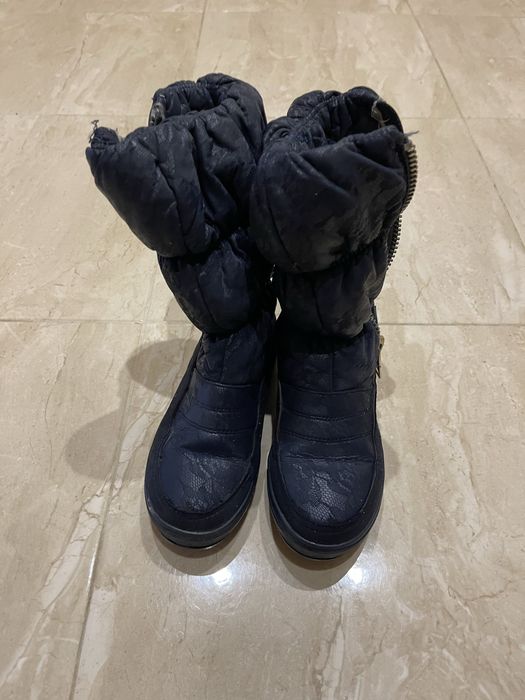 Продам ботинки зимние на девочку