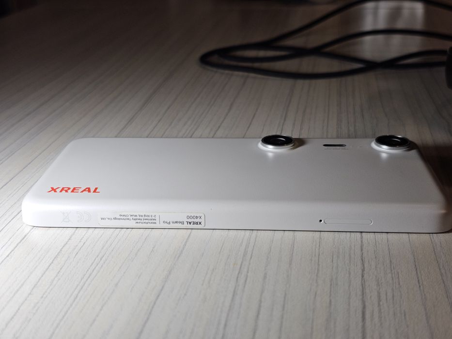 Окуляри Xreal Air 2 Ultra + Адаптер XREAL Beam Pro