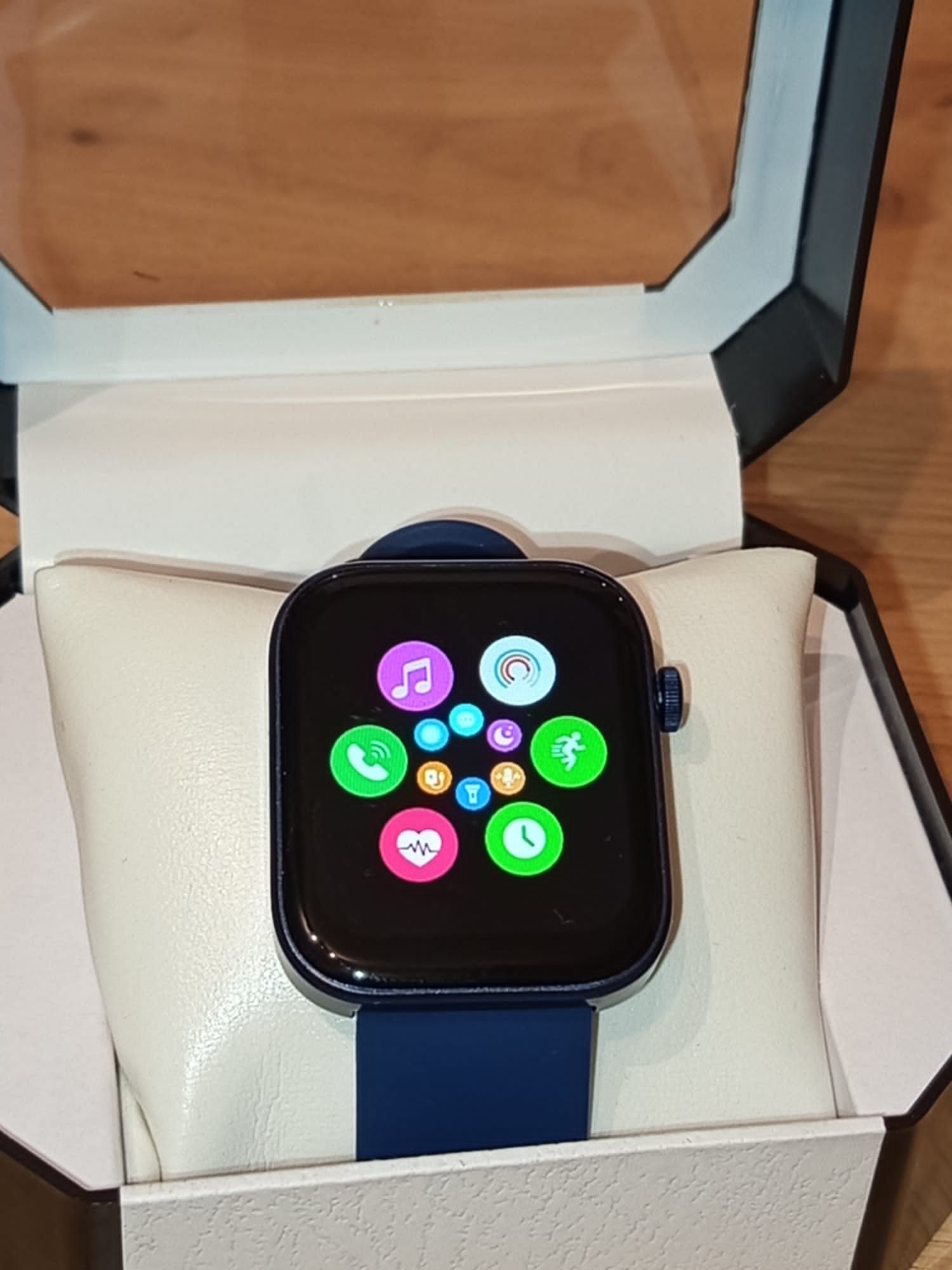 *Smartwatch Colmi P71 – Odbieraj i wykonuj połączenia, monitoruj aktyw