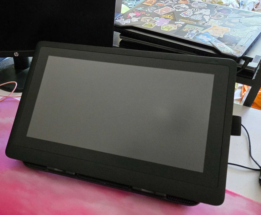 Графічний планшет Wacom Cintiq 16