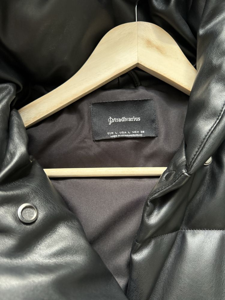 Куртка жіноча Stradivarius L