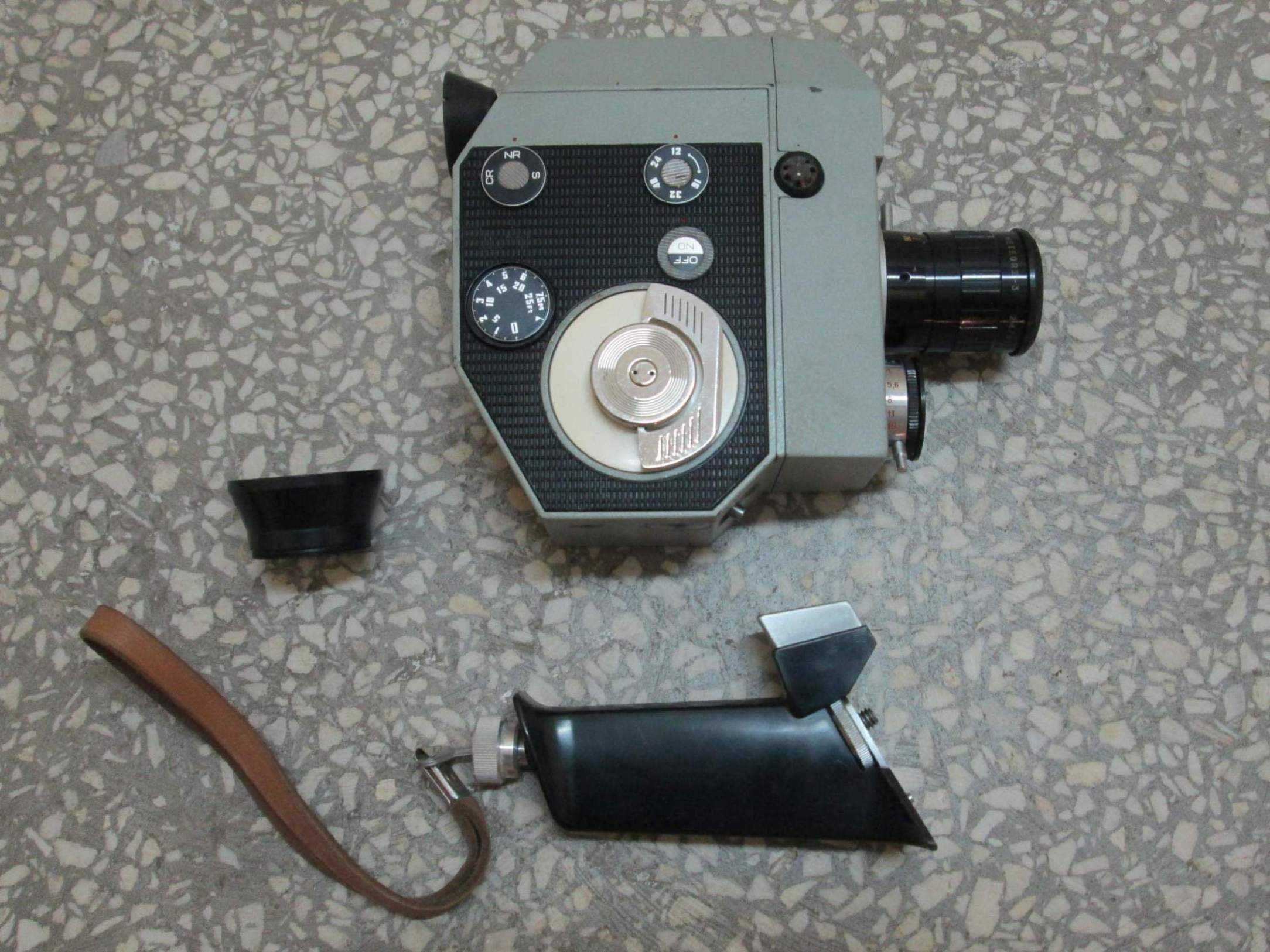 Kamera 8mm QUARZ5 USSR, pokrowiec z paskiem - VINTAGE RETRO PRL