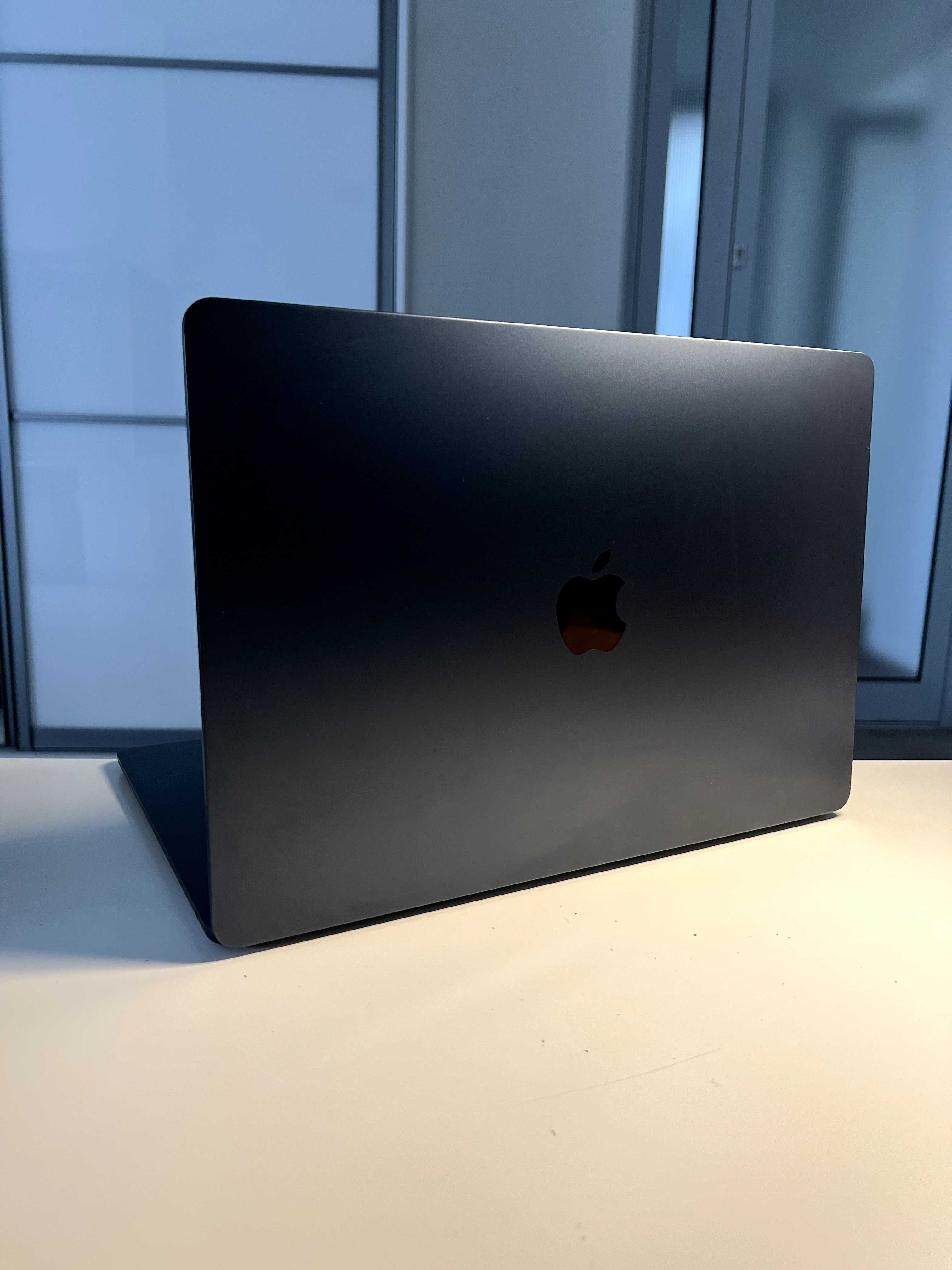 Оплата частинами! MacBook Air 15 M2/8GPU/8GB/256 Midnight (MQKW3) 2023