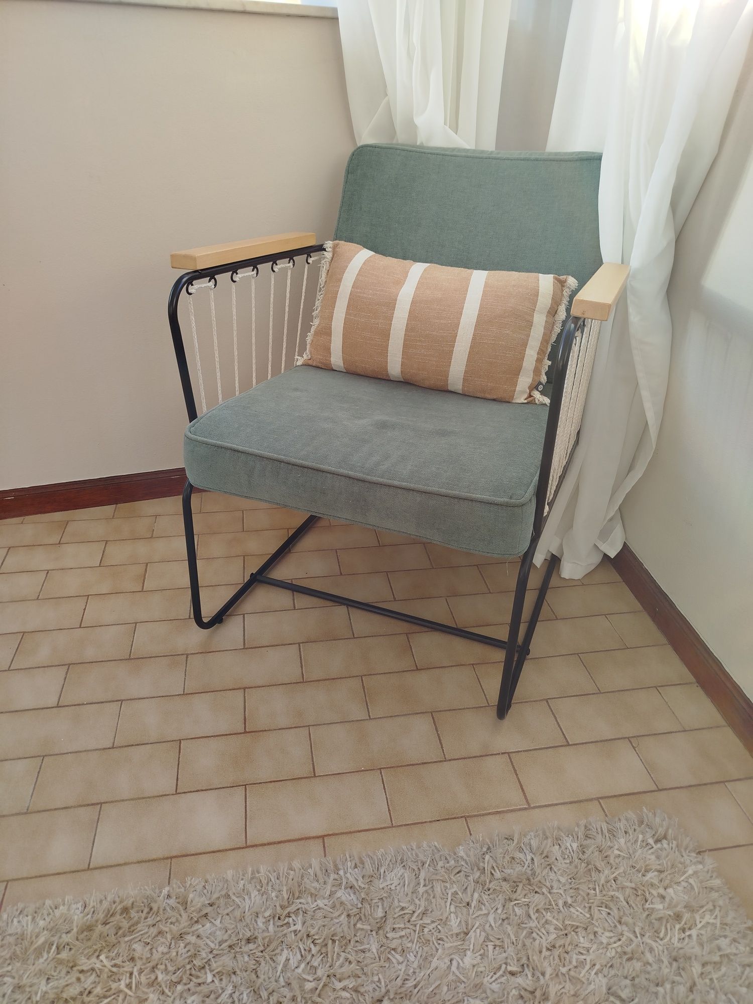 Cadeirão de sala