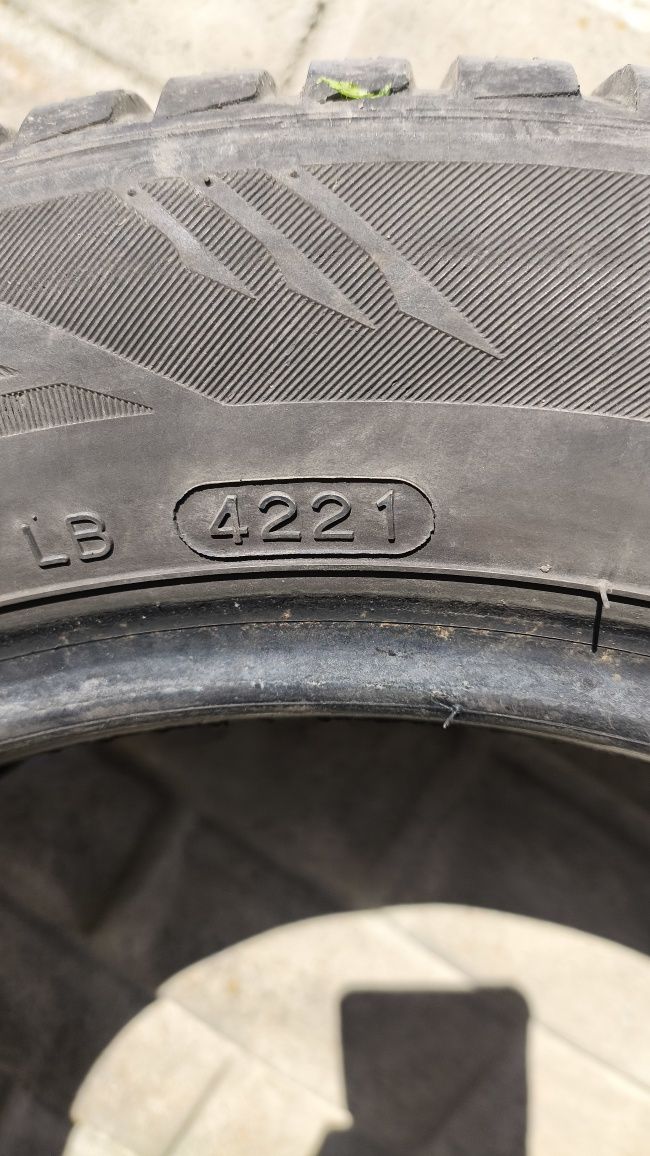 Para opon zimowych 165/65 r15 ładne na kilka sezonów