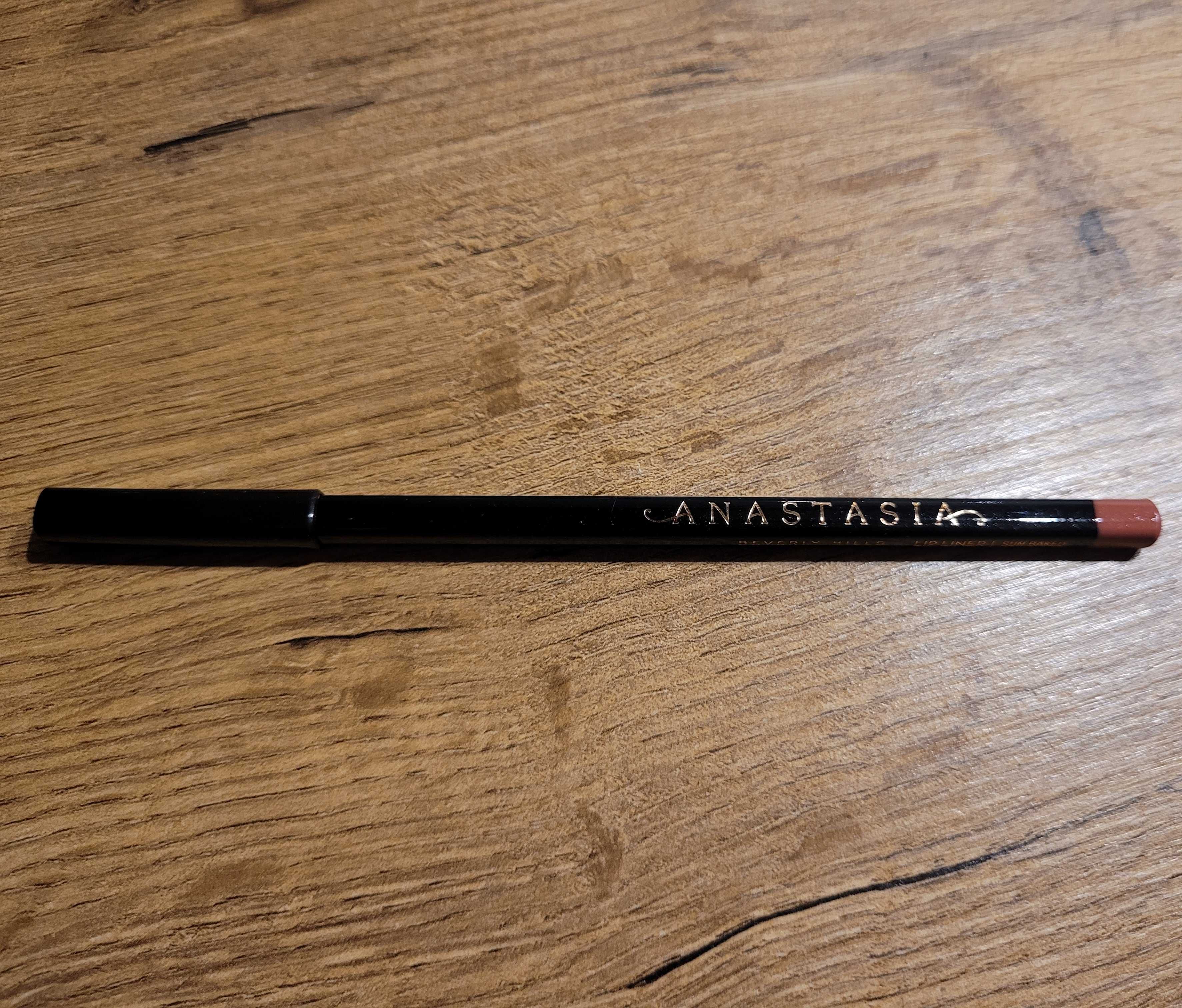 Anastasia Beverly Hills lip liner