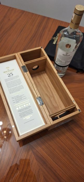 Garrafa vazia Macallan 25 anos