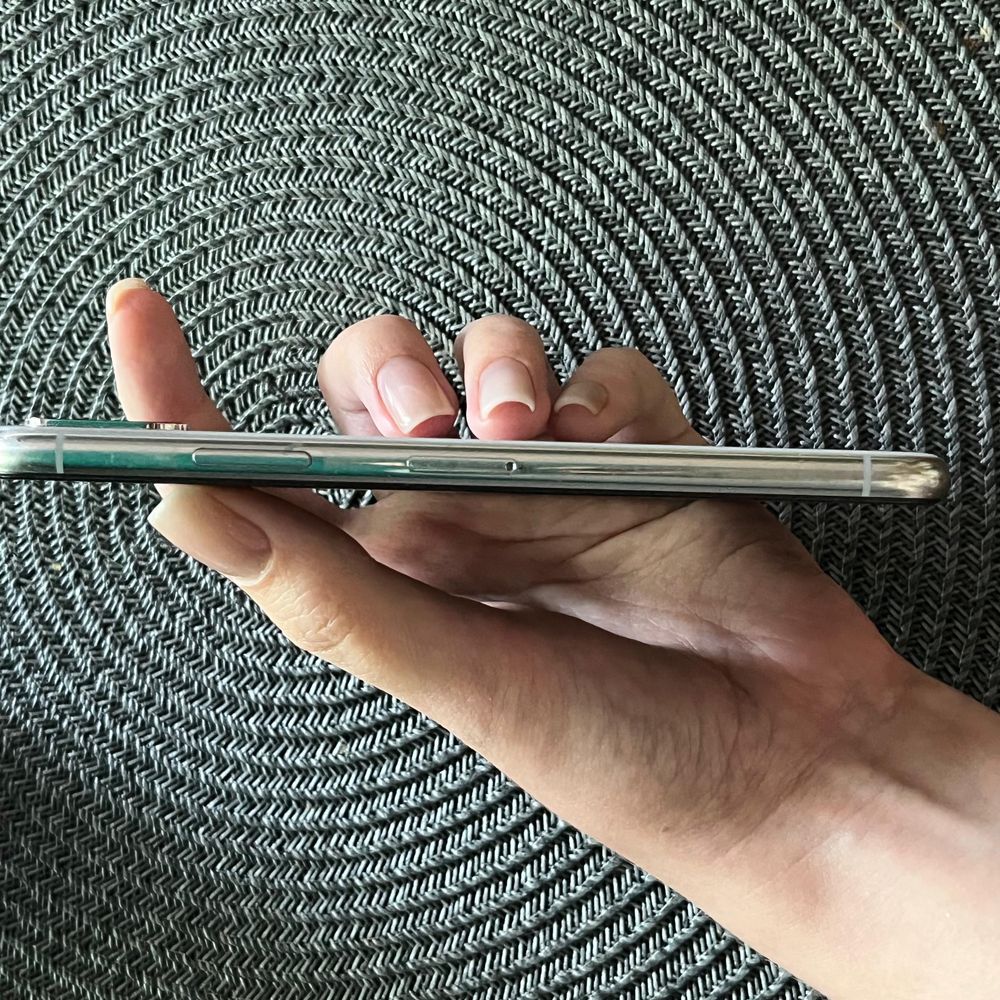 lphone X 64 neverlok