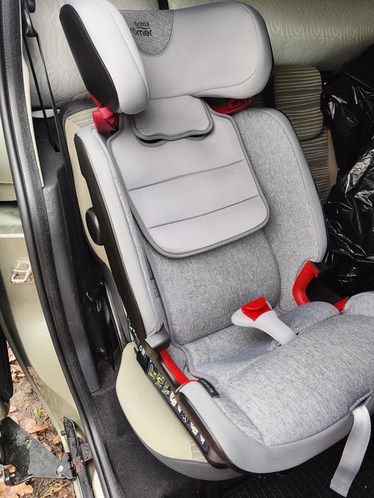 Britax Romer Advansafix 4 R