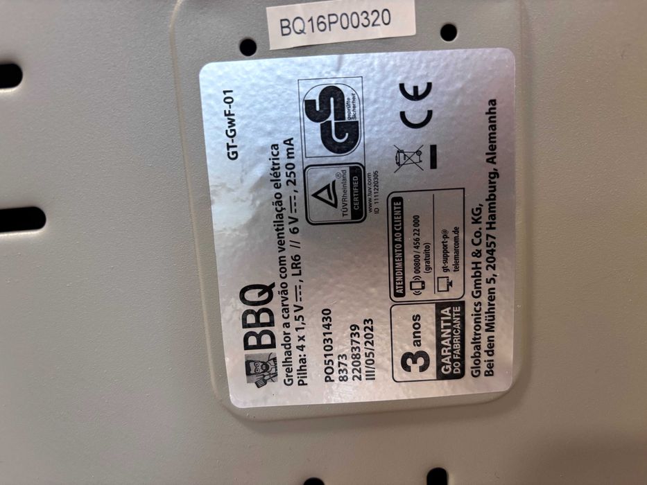 BBQ - Grelhador a Carvão com Ventilação Elétrica