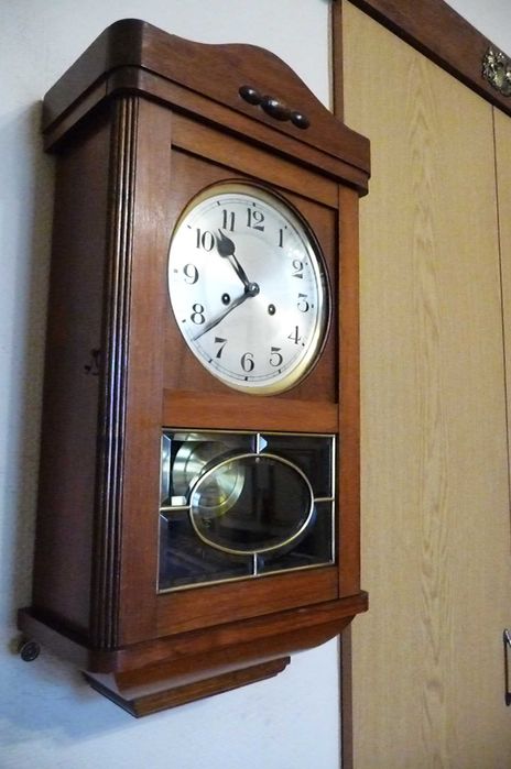 Piękny, nieduży zegar wiszący Becker, 3 struny, sprawny, po renowacji