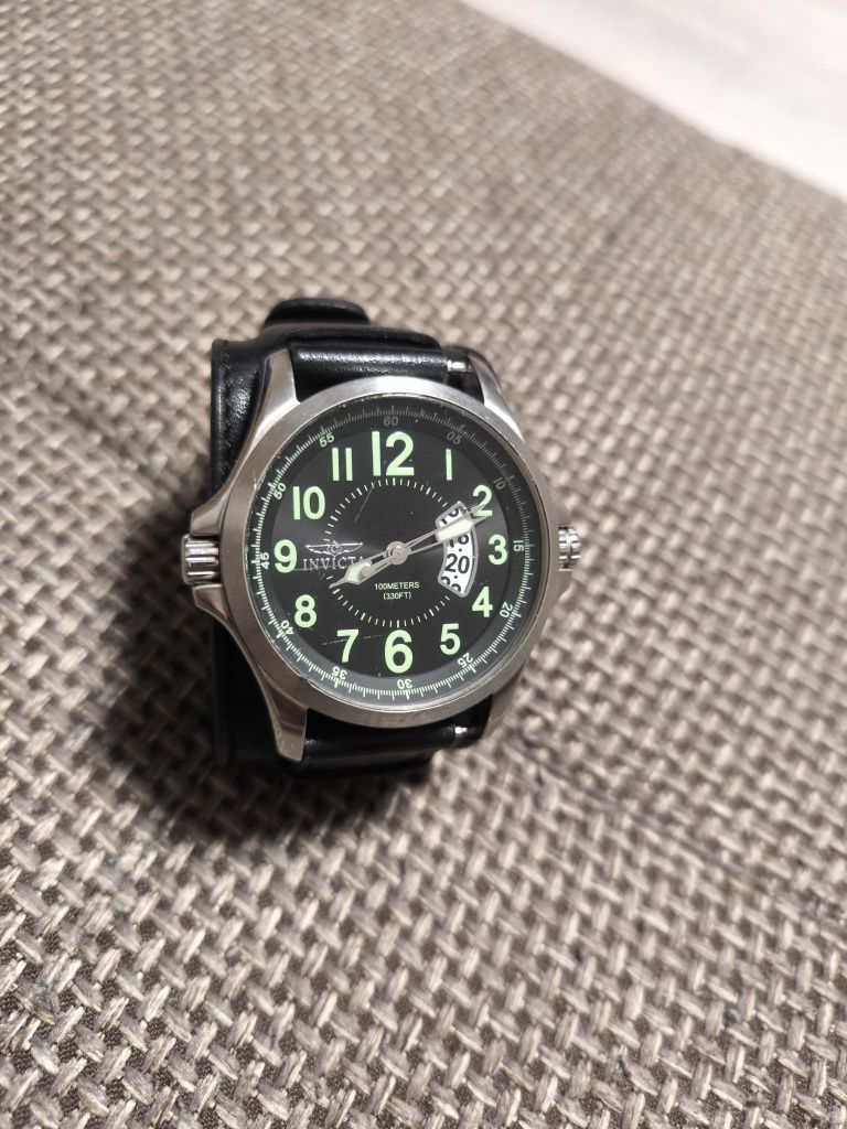 Годинник invicta