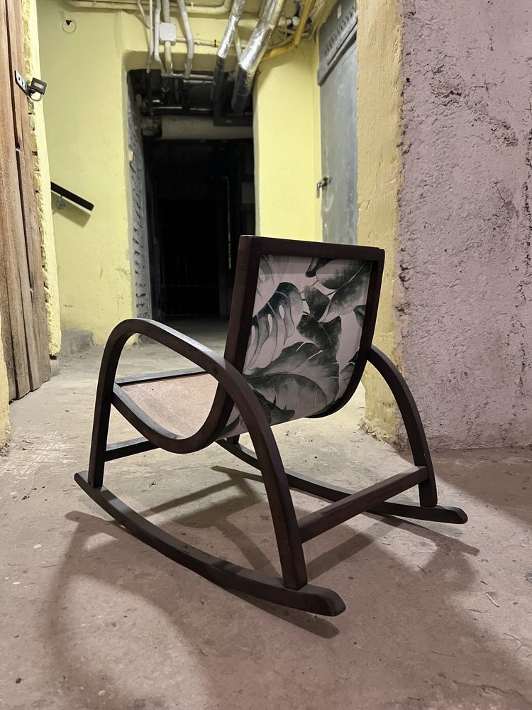Lata 60. Fotelik krzeslo bujane dla dziecka vintage