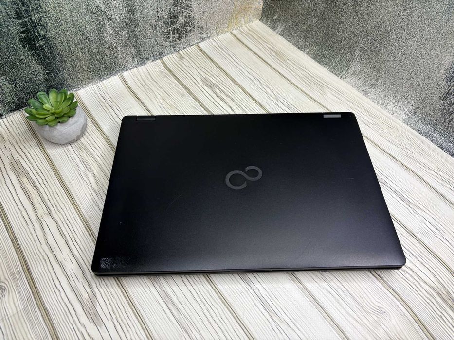 Fujitsu LifeBook E449 14\i3-7020U\8GB\SSD256GB\2020рік\Type-c\ГАРАНТІЯ