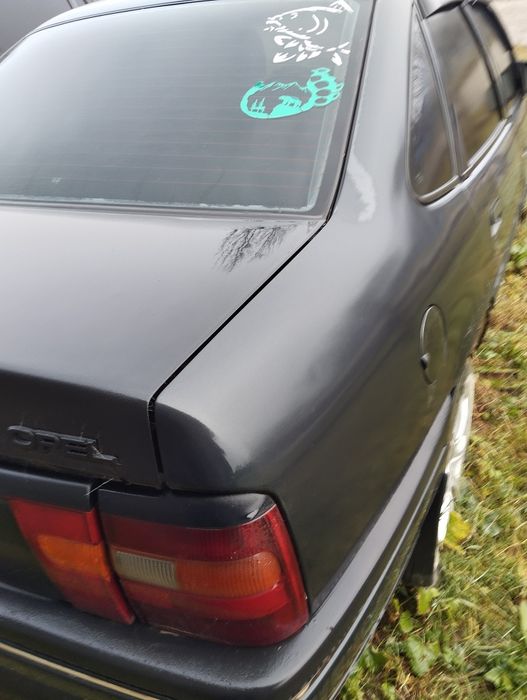 Продам Opel Vectra 1993