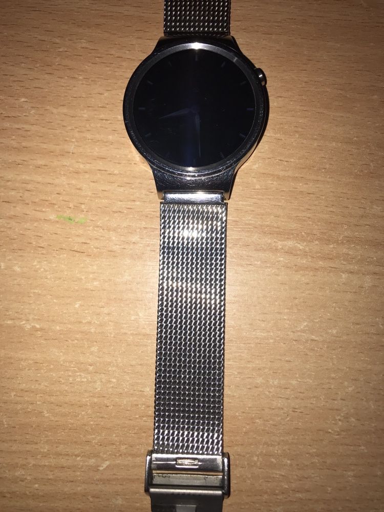 Крутые часы Huawei Watch