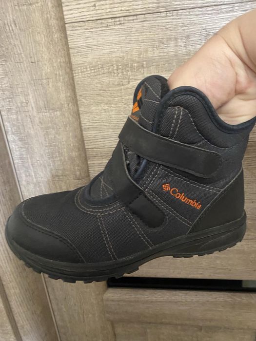 Продам зимние ботинки Columbia оригинал 34 р
