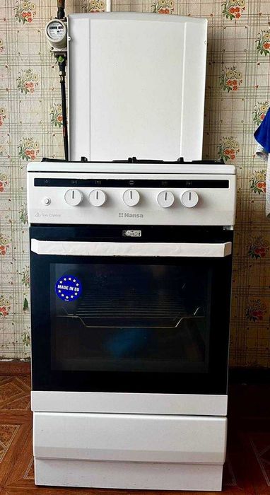 Продам плиту газову Hansa