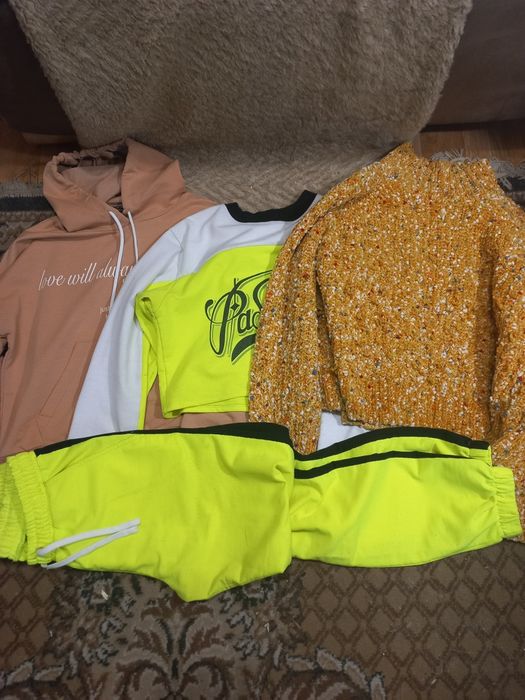 Лот толстовка, свитер, костюм р.152