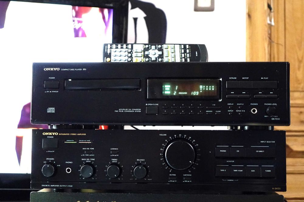 Odtwarzacz CD ONKYO DX 7210 z pilotem!