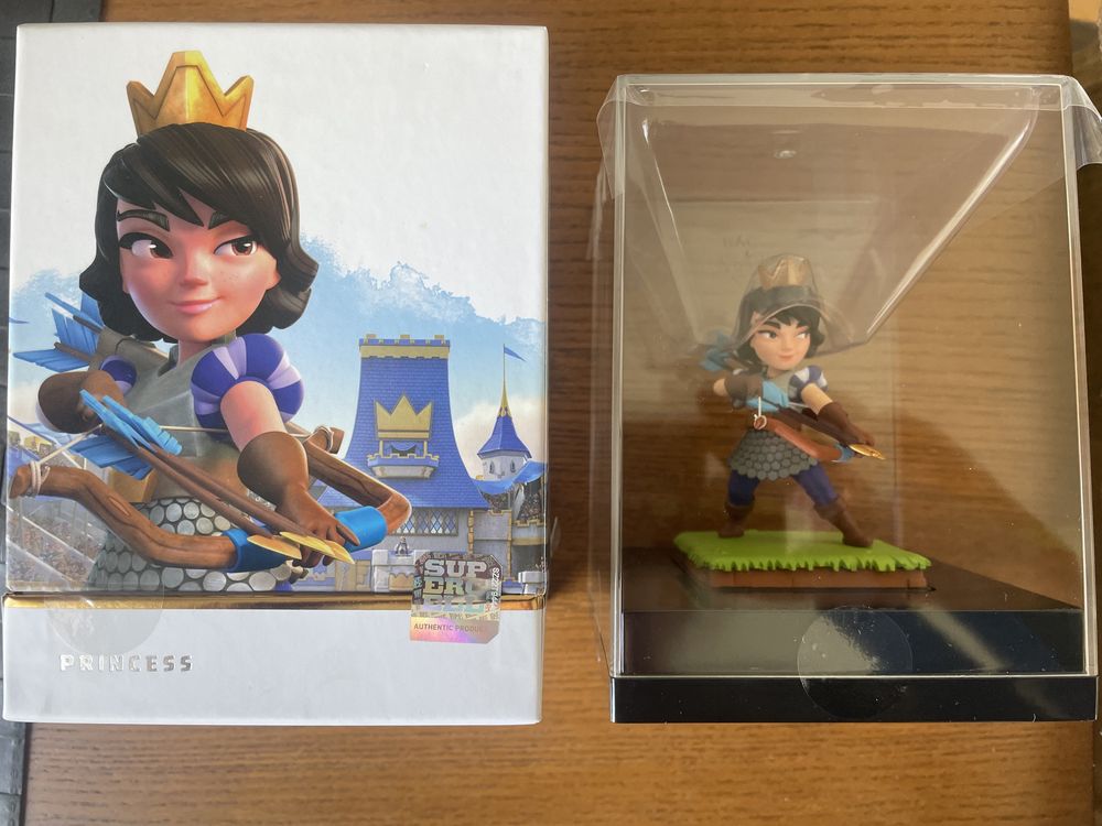 Figurka kolekcjonerska Princess Clash Royale Supercell