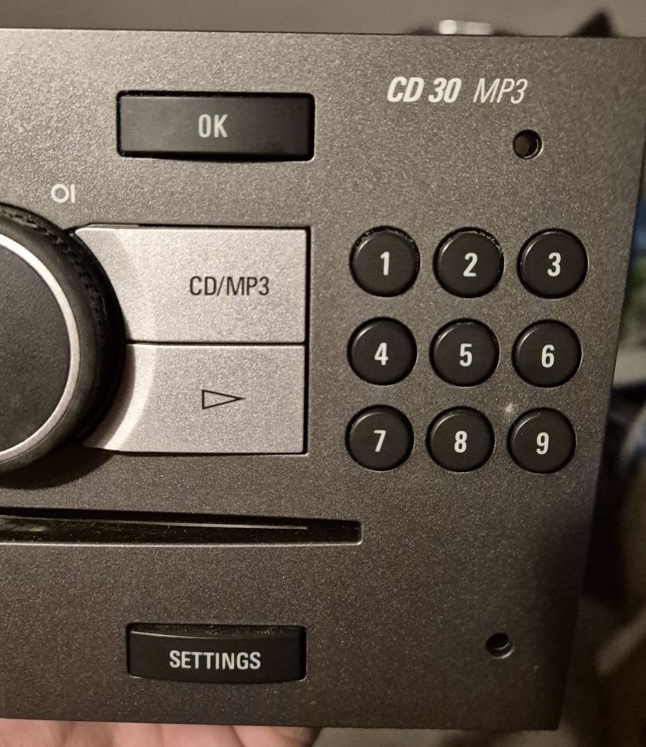 Radio Opel Astra H. CD 30, MP3