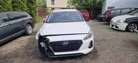 Hyundai i30 1.6 crdi  uszkodzony pali jezdzi