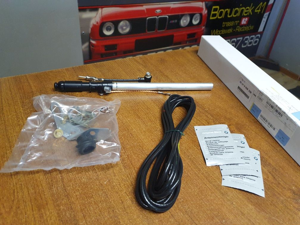 BMW E30 Nowa Antena Tył Tylna Manualna Komplet Oryginał HIRSCHMANN BMW