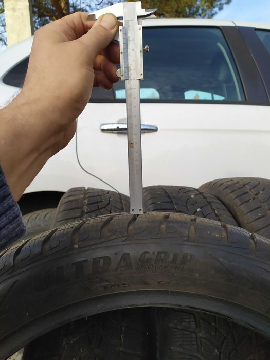 Opony Zimowe 195/55/R20 95H  GoodYear Ultra Grip Performance - Scenic