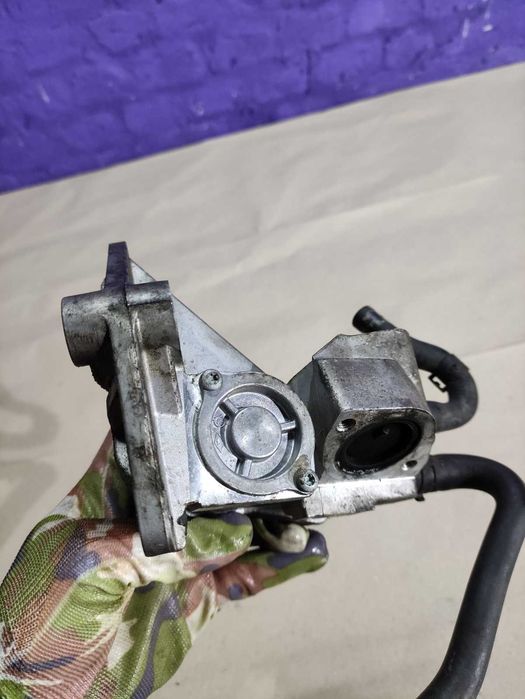 Клапан ЕГР Пассат Б6 клапан датчик EGR Passat B6 FSI