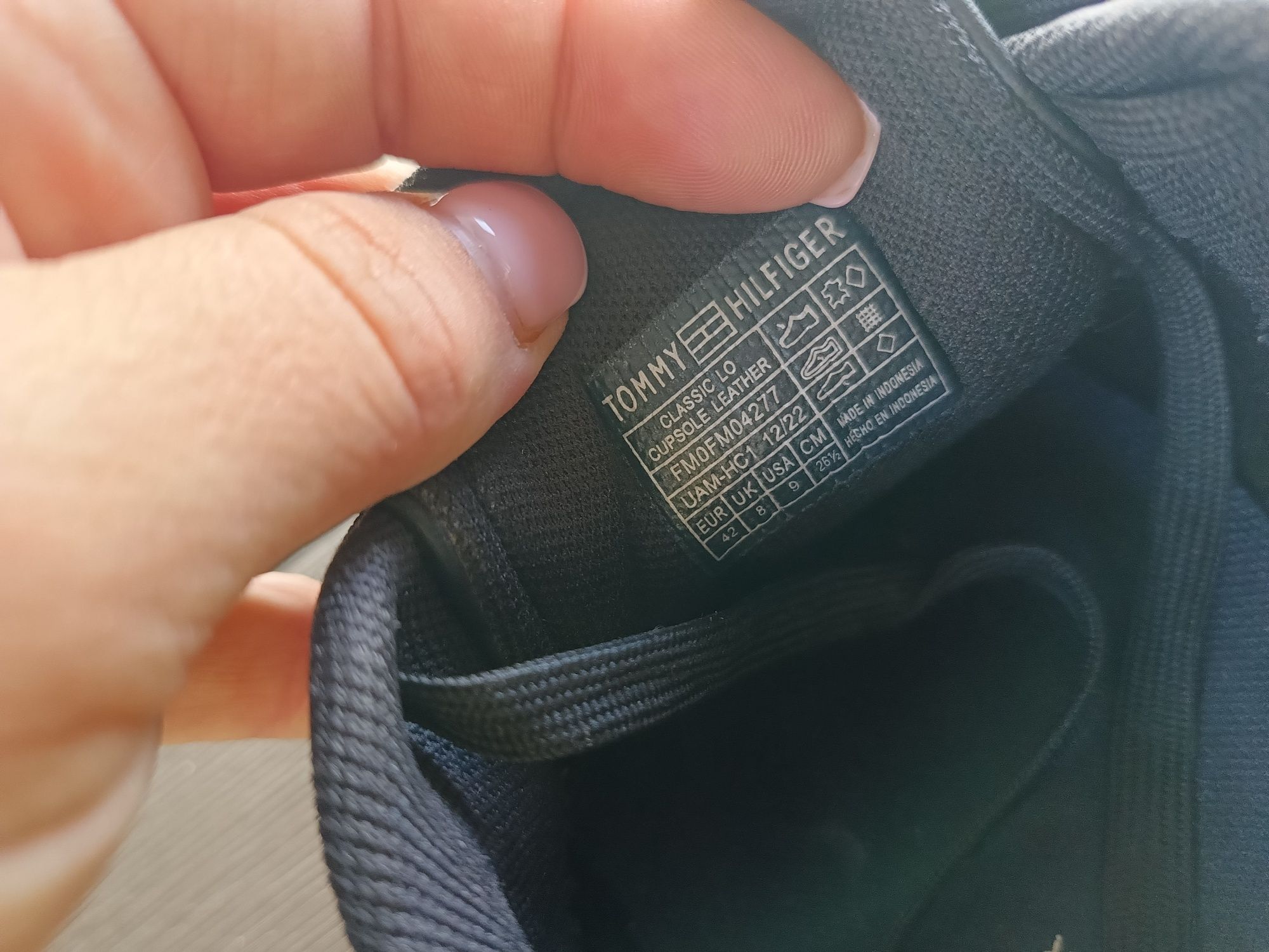 Buty męskie Tommy Hilfiger r 42