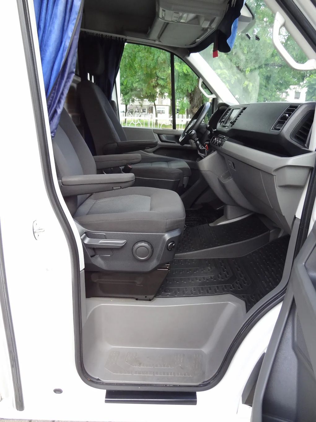 Volkswagen Crafter 177KM WINDA Firana 8EP  Salon Polska Pełna Opcja Aktywny Tempomat Car-Play LEDY