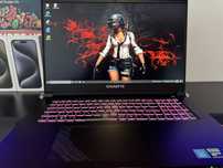 Laptop Gamingowy Gigabyte G7 KF 17,3” 144Hz / RTX 4060 / i5-12500H