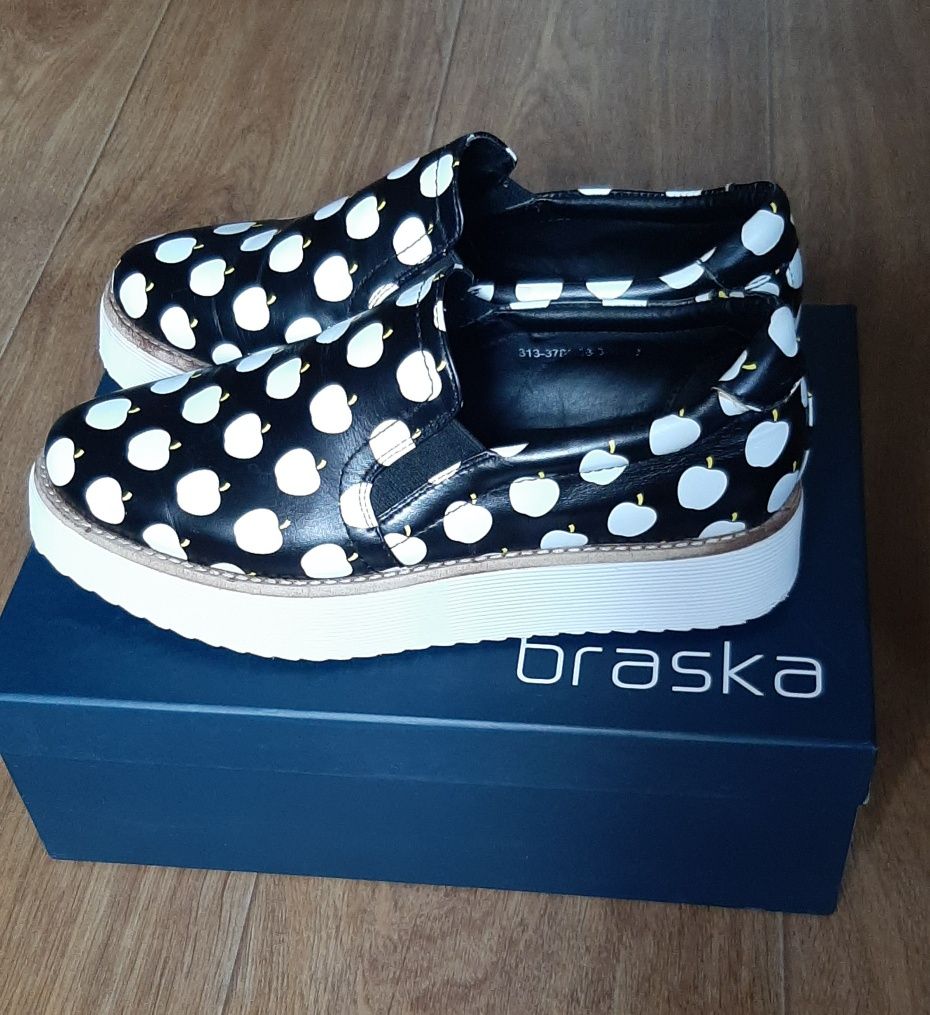 Туфли слипоны Braska кожа  38р
