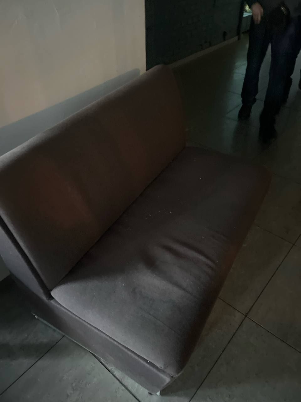 Розпродаж меблів, стільці для кафе,столи,стелажі,тумби, комоди,крісла