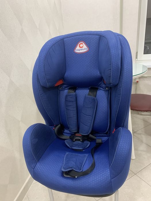 Продам дитяче автокрісло Capsula з isofix 9-36 кг