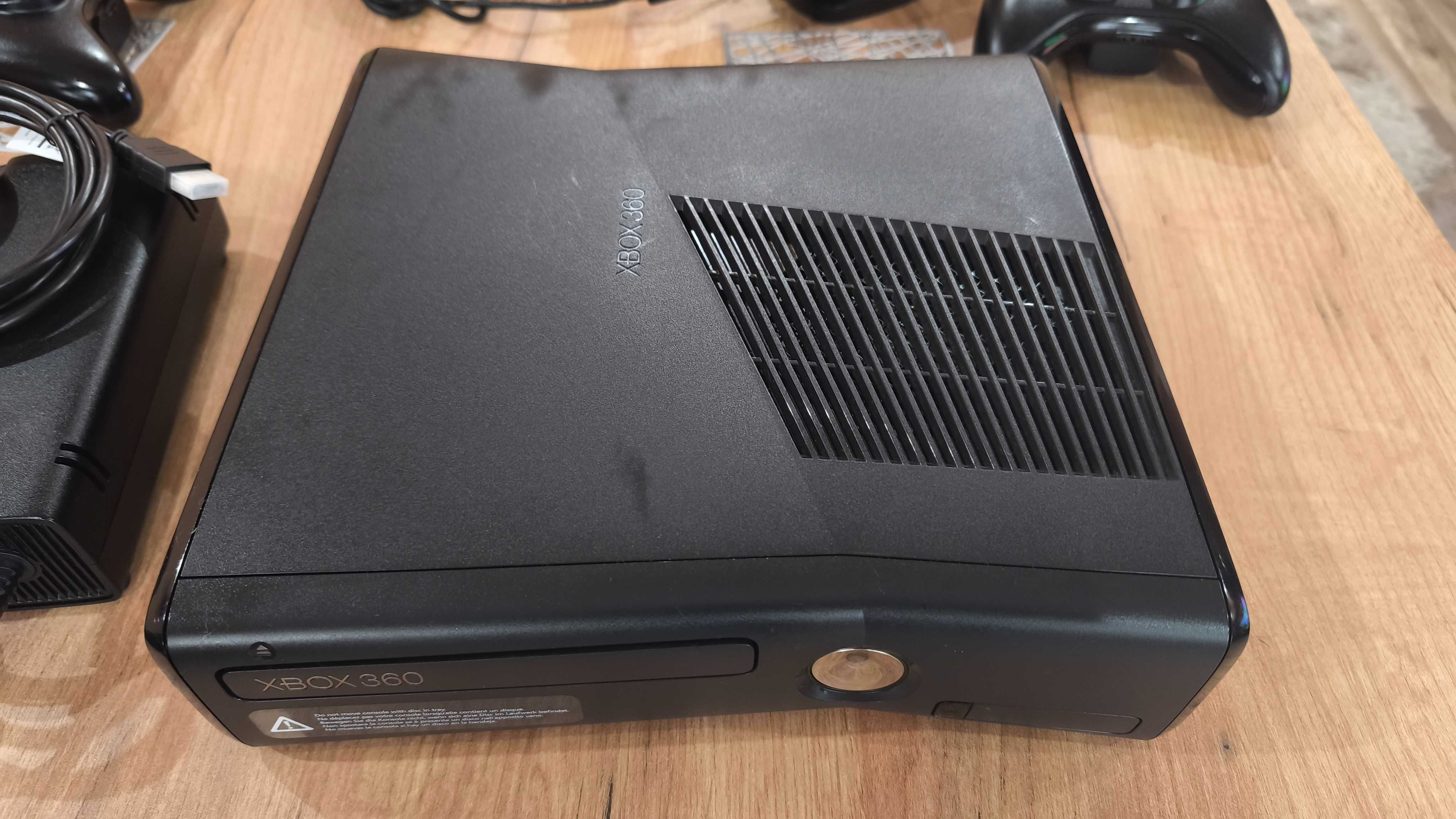 !Xbox 360 SLIM Corona RGH ,HDD 250GB!+GRY+ 2xPad+Zasilacz+Kinect!