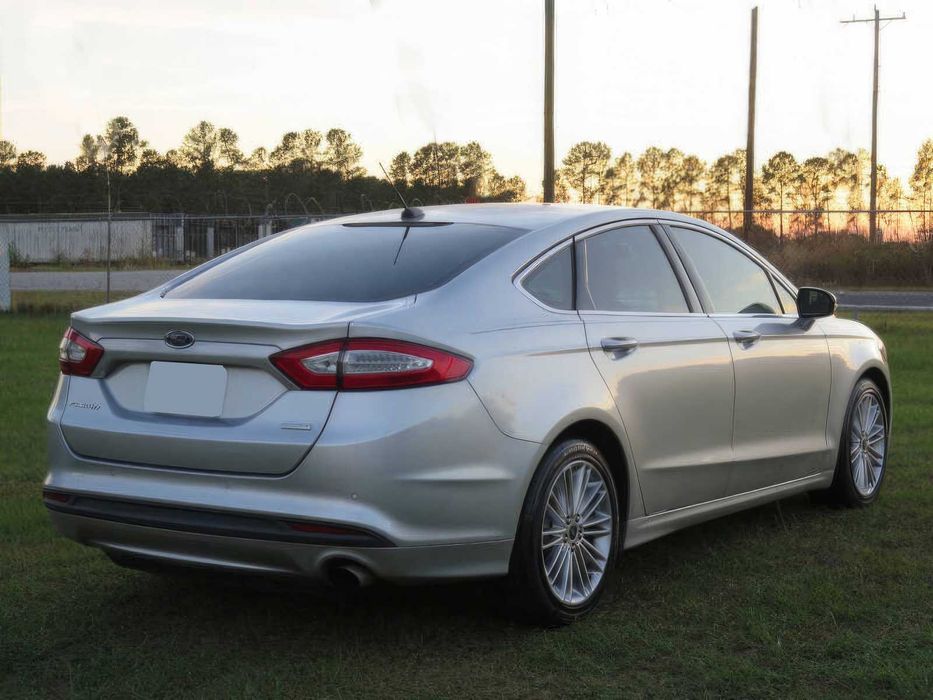 Ford Fusion SE      2016