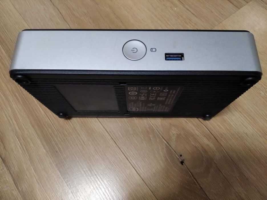 Міні компютер Intel NUC Atom E3815
