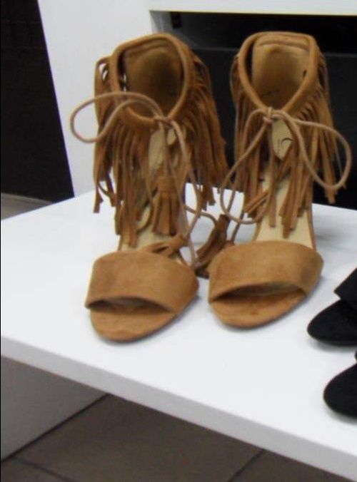 Buty sandały frędzle boho camel i czarne r 40 i 39, 38