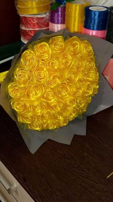 Букети з атласної стрічки/букеты из атласных лент