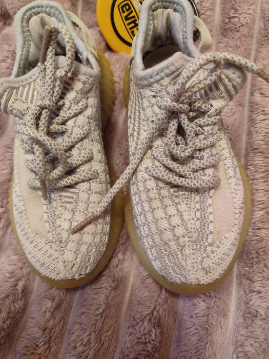 Дитячі кросівки на літо